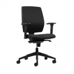 ergonomischer_buerostuhl_ergo_core_schwarz_vorne Ergonomischer Bürostuhl Ergo Core in Schwarz mit Kunststoff Gestell, ergonomischer Schreibtischstuhl fürs Büro und Homeoffice, Ansicht vorne seitlich